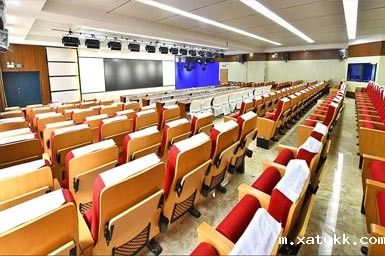 图书馆二楼演播厅