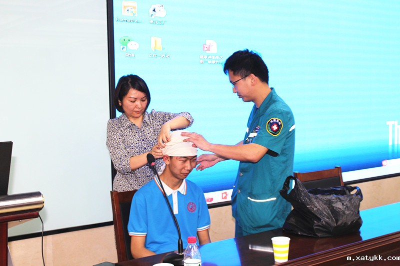 1557991812129620.jpg 5.头部外伤的包扎_副本.jpg