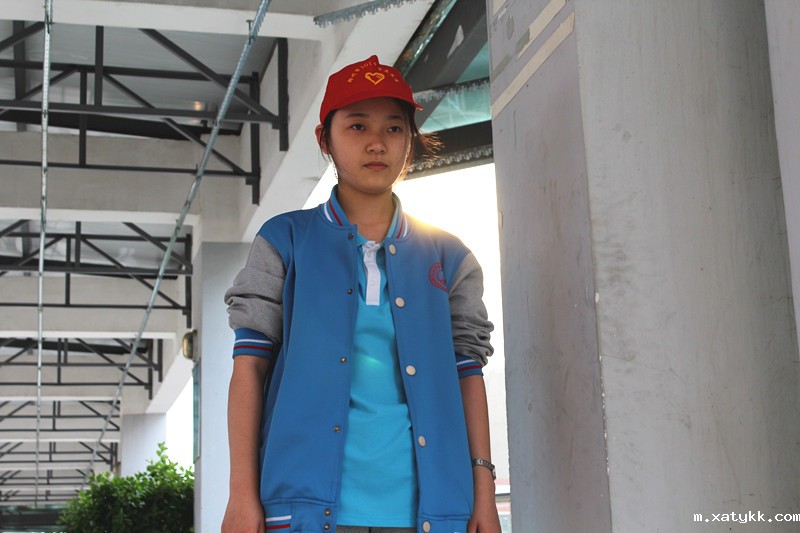 1560129592135115.jpg 7、迎着朝阳,坚守岗位_副本.jpg