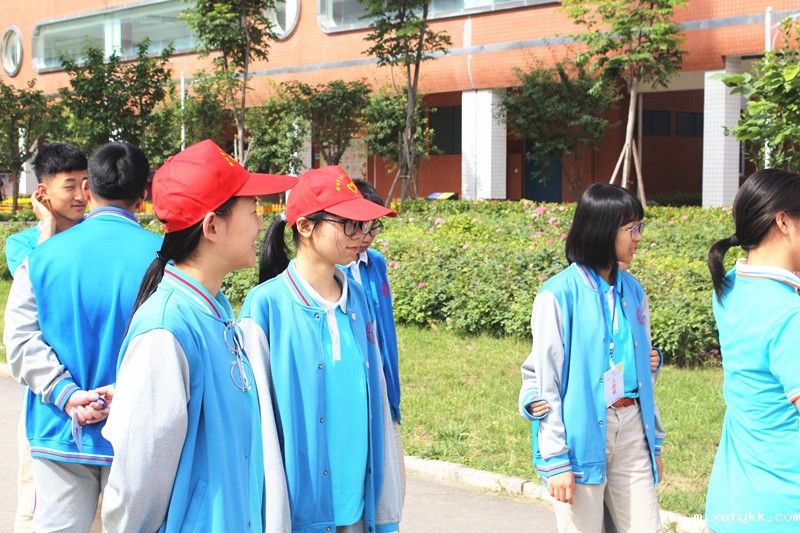 1560129842289302.jpg 2、”小红帽“无处不在_副本.jpg