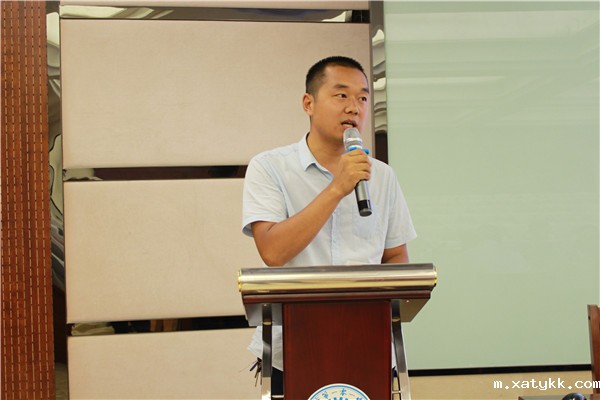 1565914902524987.jpg 7王兵老师在分享经验.jpg