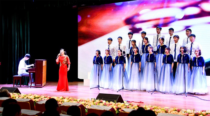 10 献给老师的歌曲.jpg