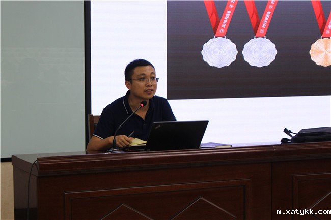 1569396557106047.jpg 4学生发展中心陈波主任讲运动会宣传报道注意事项.jpg