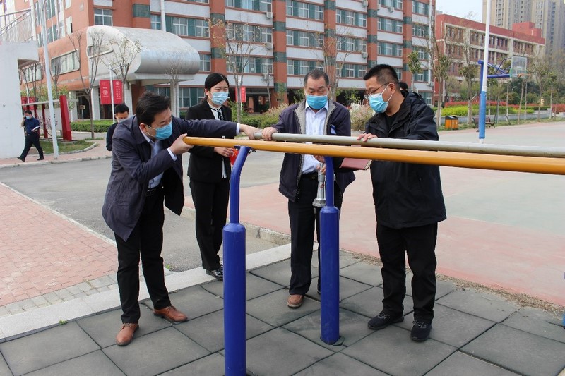 1585127988240332.jpg 6、排查体育器材是否存在安全隐患 (复制).jpg