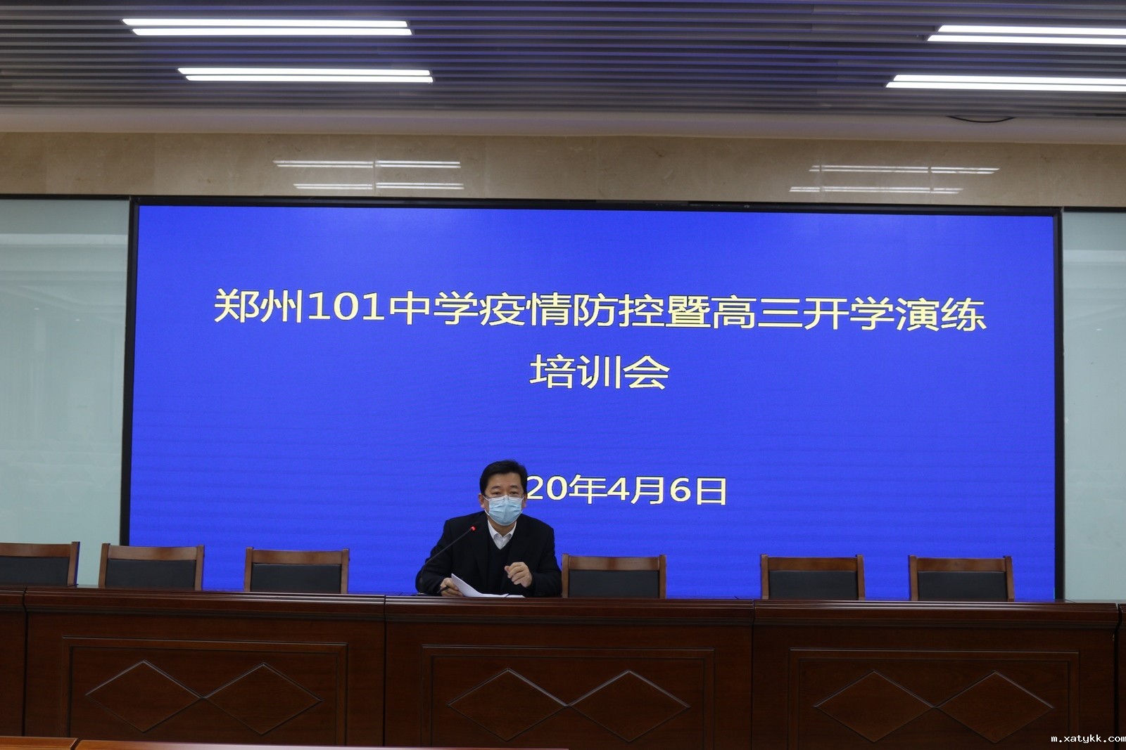 1586171966122502.jpg 3张超副校长对演练进行再次培训 (复制).JPG