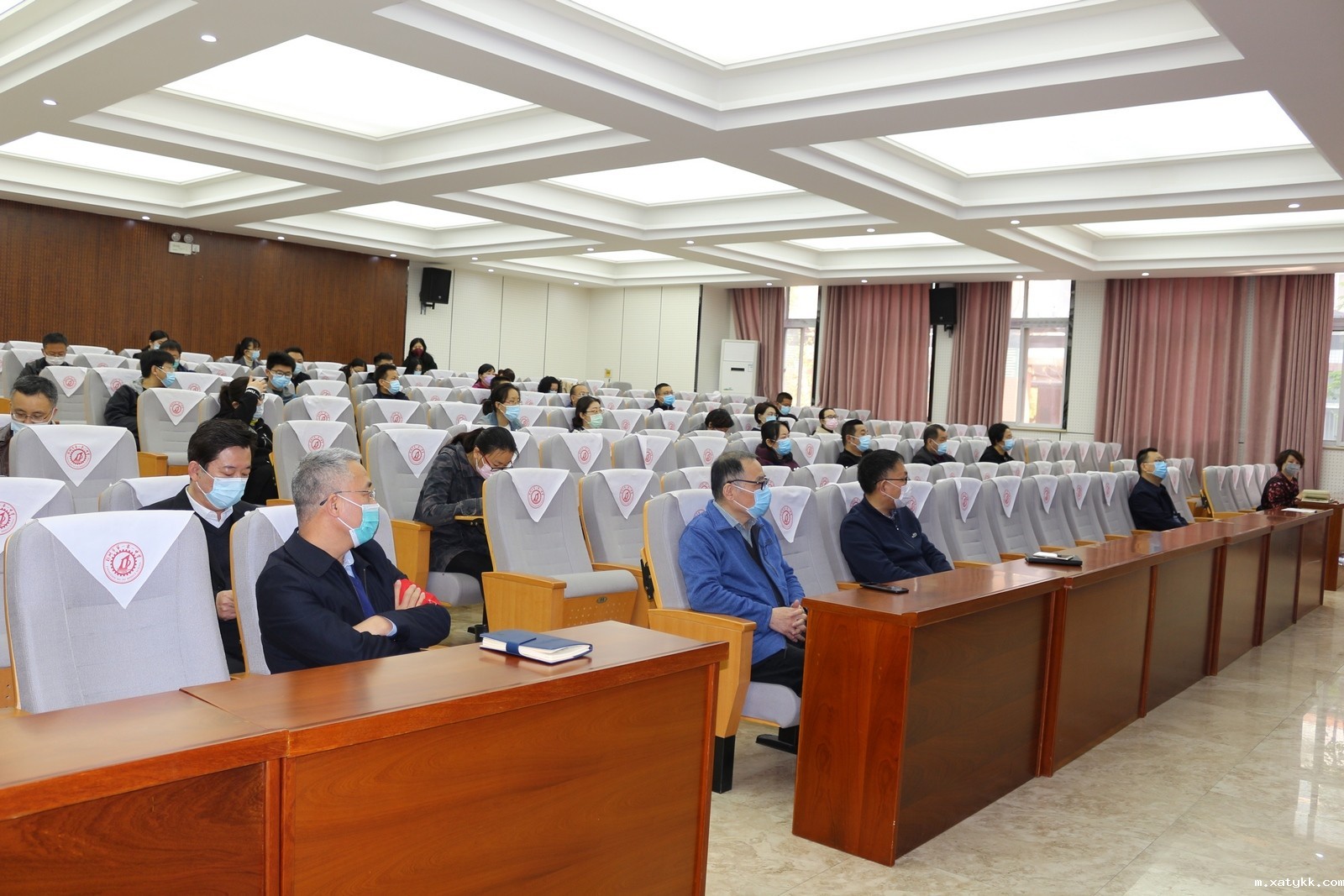 1586171977120045.jpg 4行管人员认真参训 (复制).JPG