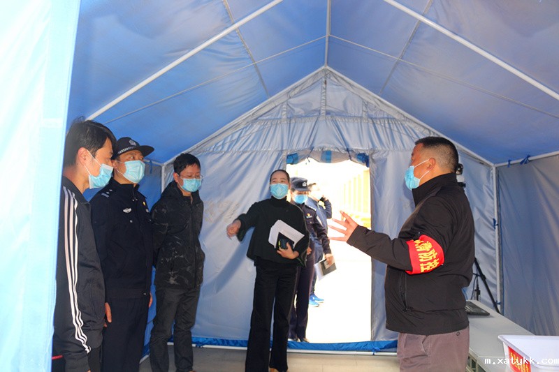 1586344587100216.jpg 2检查入校体温检查区.JPG