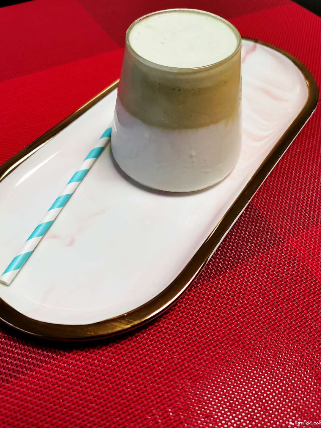 1586830759583123.jpg 4、大功告成 精美咖啡.jpg