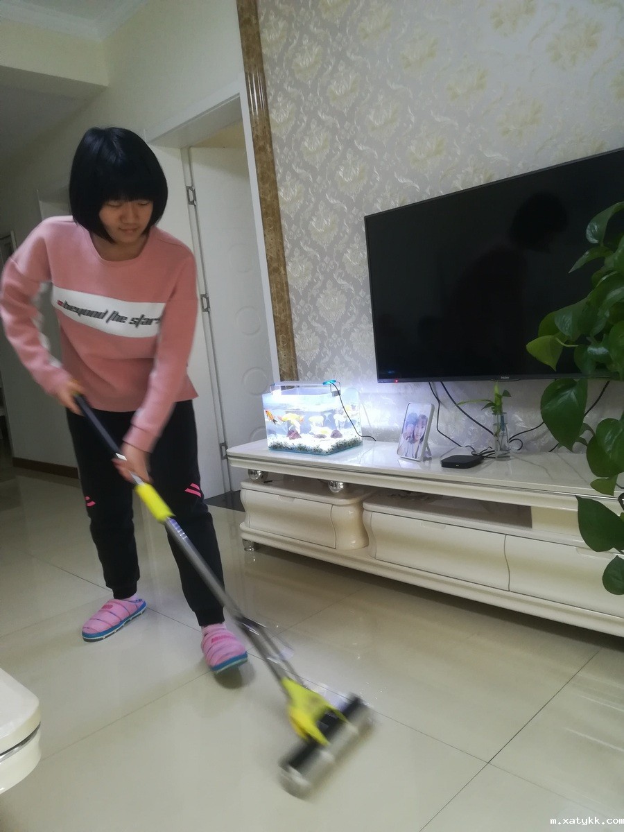 1587192743295628.jpg 2、有我在,房间更干净.jpg