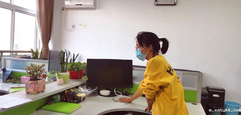 1587974577117055.jpg 3办公室清洁.jpg