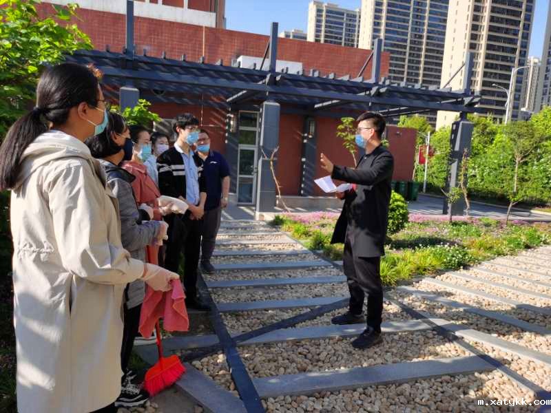 1587974602191276.jpg 6支部书记分配任务.jpg