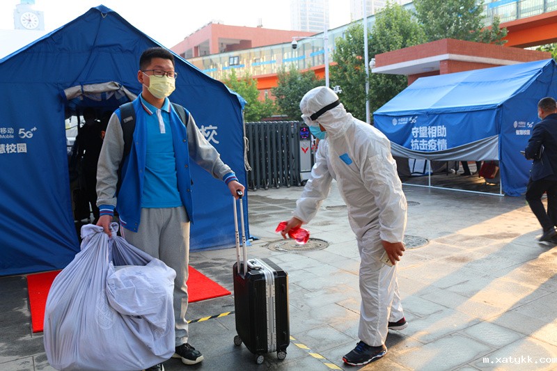 1588811916861108.jpg 2规范消毒.JPG