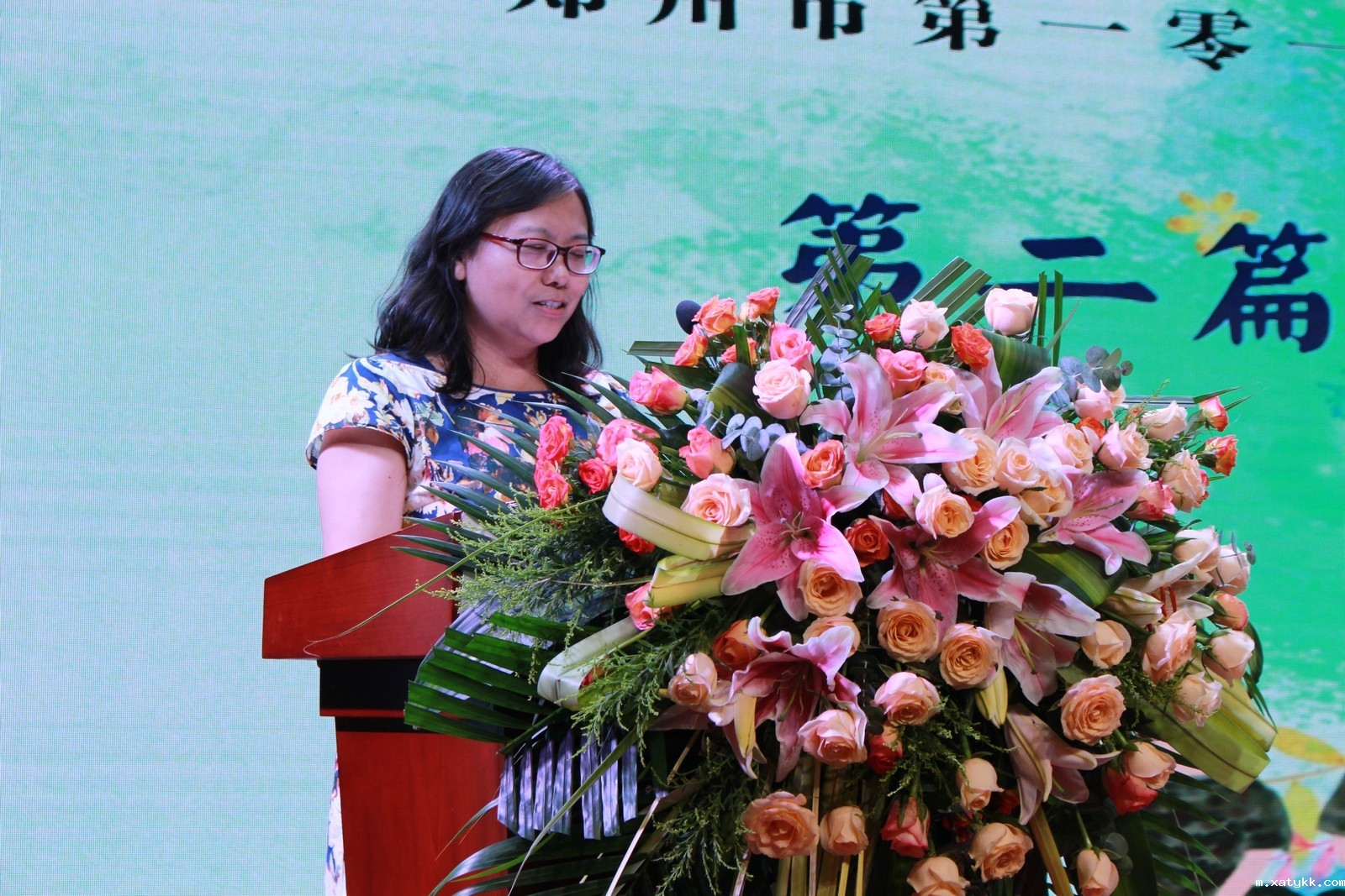 1594542340107407.jpg 12教师代表杨俊红老师发言.JPG