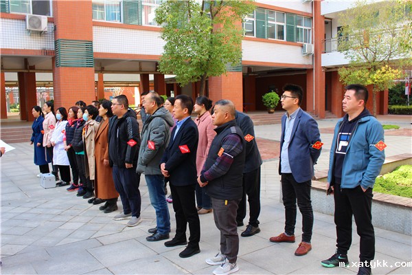 1616576531243473.jpg 2.消防演练前安全员严阵以待_副本.jpg