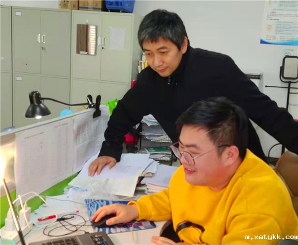 1617667848673146.jpg 2优米app官方下载安装最新版化学组组长武丹老师研讨前进行指导_副本1.jpg