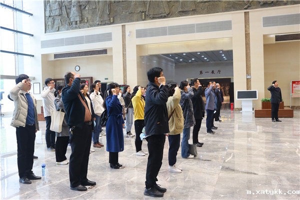 1617787264575420.jpg 2重温入党誓词.jpg