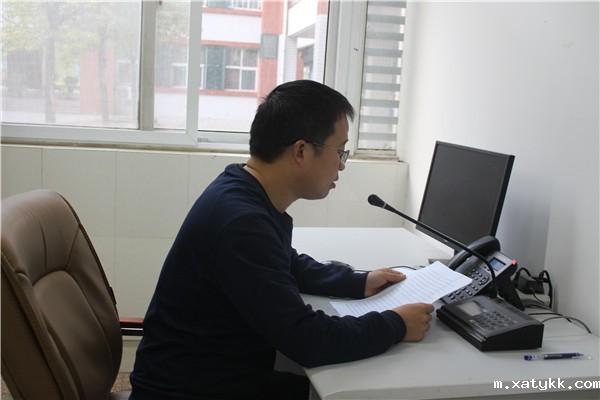 1618971619268260.jpg 1学生发展中心王国威主任分享黄博士的故事.jpg