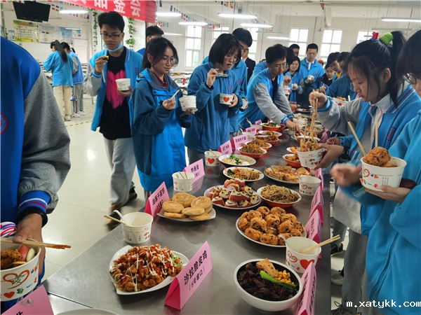 1619337598115196.jpg 2.品鉴现场.jpg