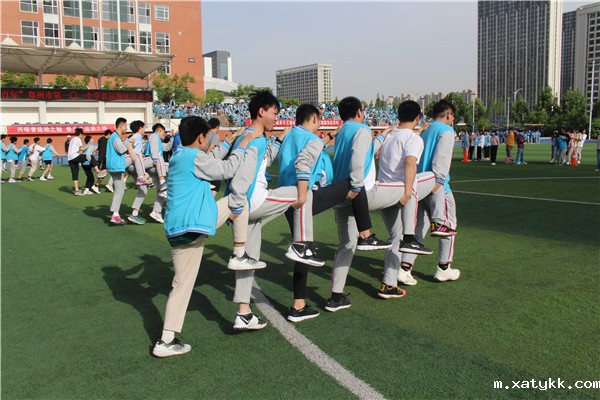 1619756056303460.jpg 2、101牌列车前进中.jpg