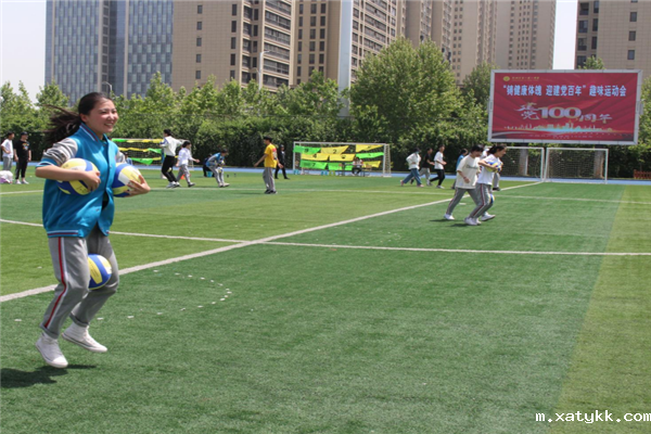 1619756192134405.png 8企鹅漫步.png