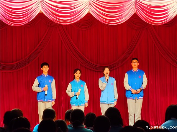 1622253963137990.jpg 6闪光的晚会主持人.jpg