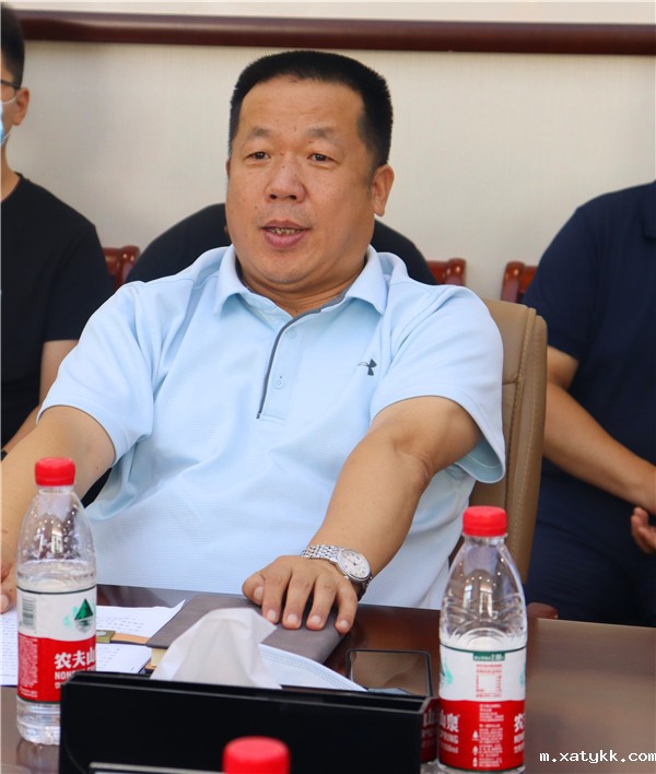 1630989471163348.jpg 2李国喜校长汇报工作.jpg