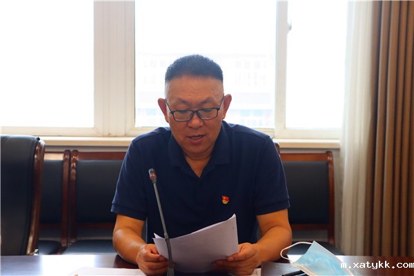 1632491675169071.jpg 3赵银堂书记领学.jpg