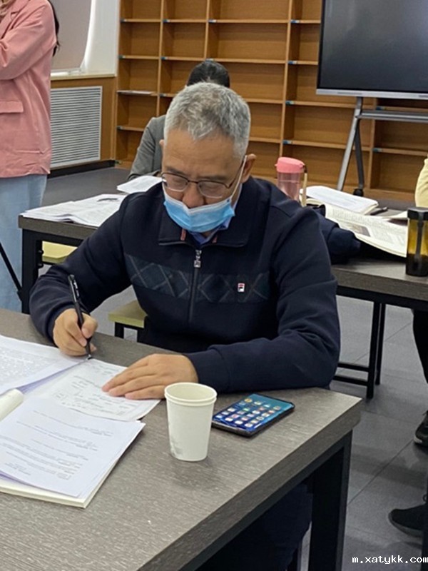 1635501619450456.jpg 刘永谦副校长参与评课.jpg