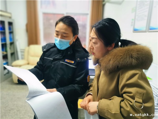 1644843530598830.jpg 4查看校医室.jpg