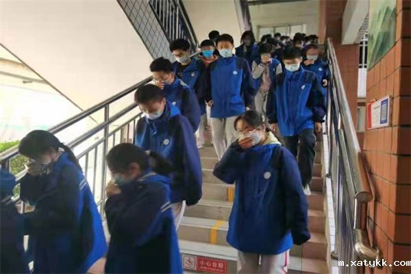 1648111300234308.jpg 2规范有序撤离.jpg