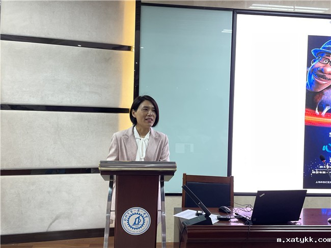 1652661518137804.jpg 2.学生发展中心张志丹老师主持.jpg