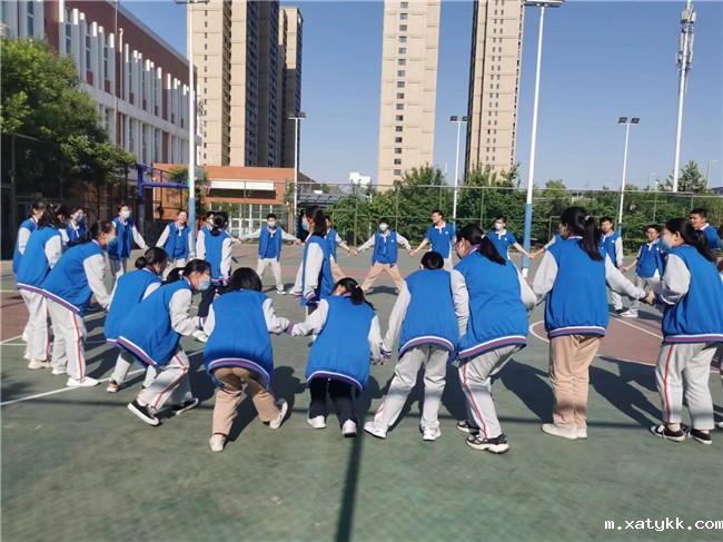 1652835465842863.jpg 0阳光灿烂 ,游戏正好_副本.jpg