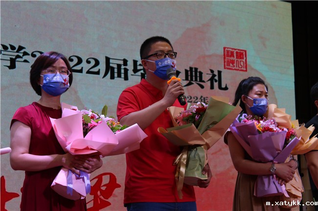 1655083383628995.jpg 11班主任寄语_副本.jpg