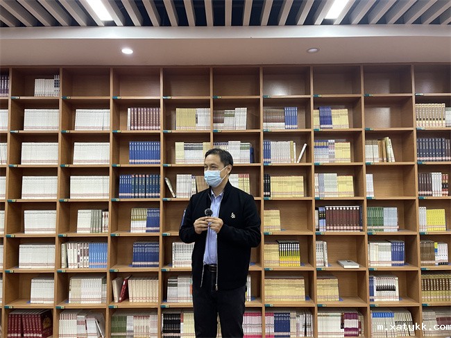 1666062443254920.jpg 7、语文组卢复敏老师对读书分享会进行总结.jpg