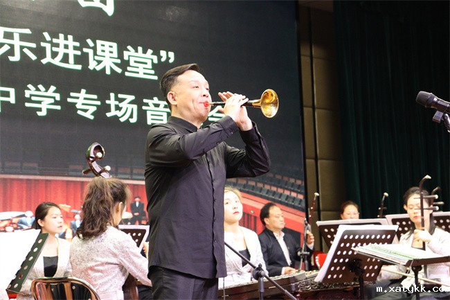 1682392298974110.jpg 7、唢呐独奏《百鸟朝凤》.jpg