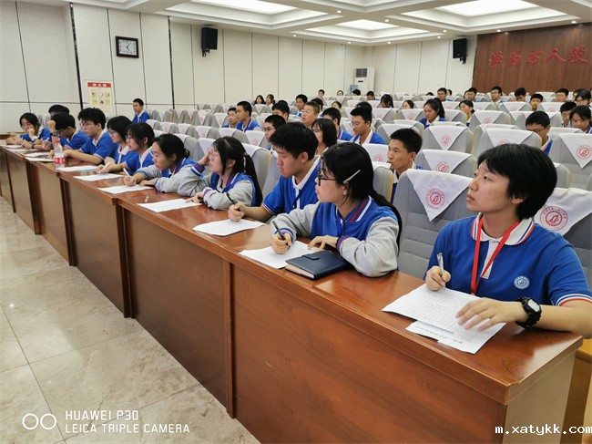 1694679289799100.jpg 5评委团打分.jpg