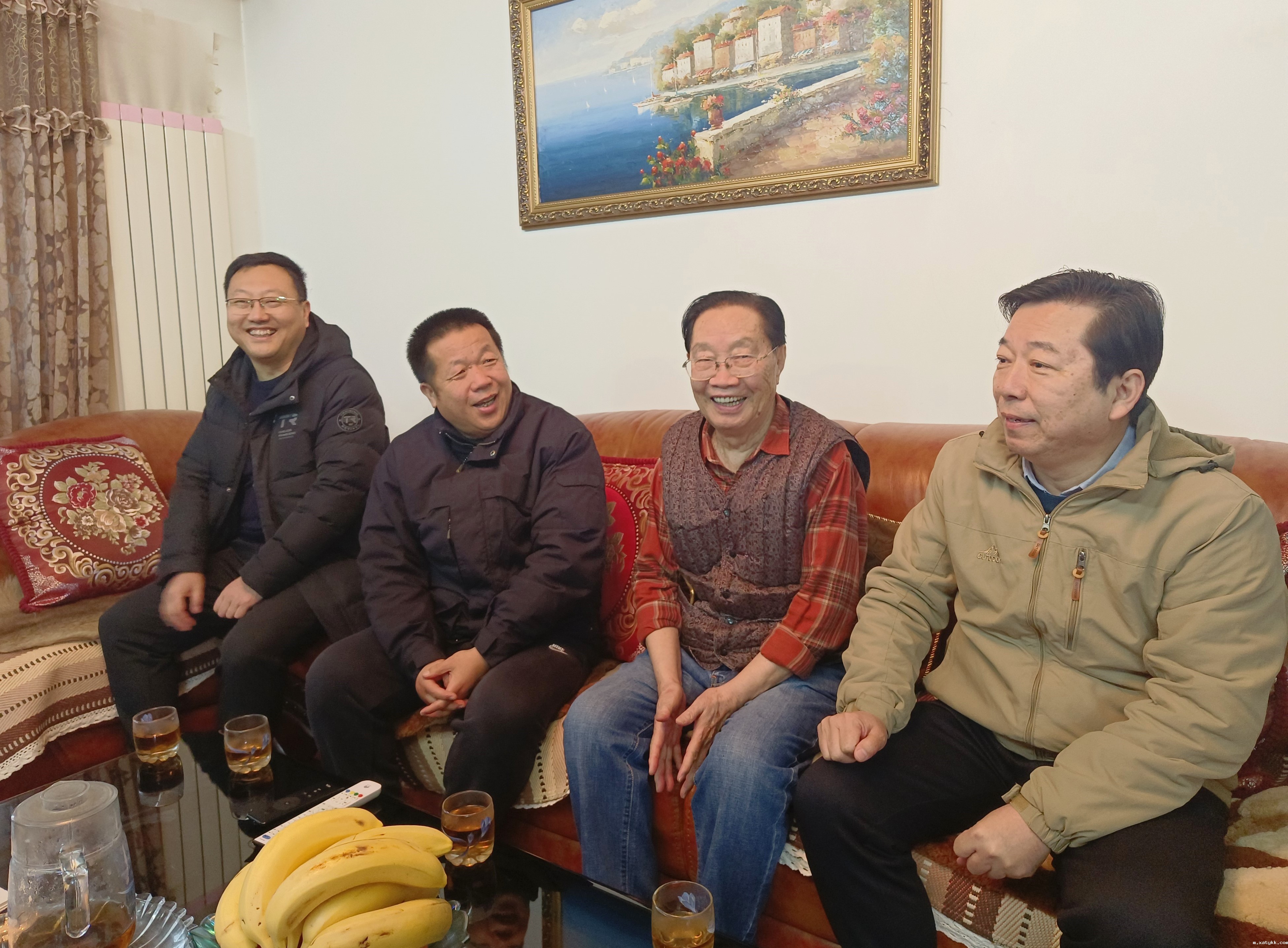 1706604675357249.jpg 6看望退休老干部李道熙.jpg