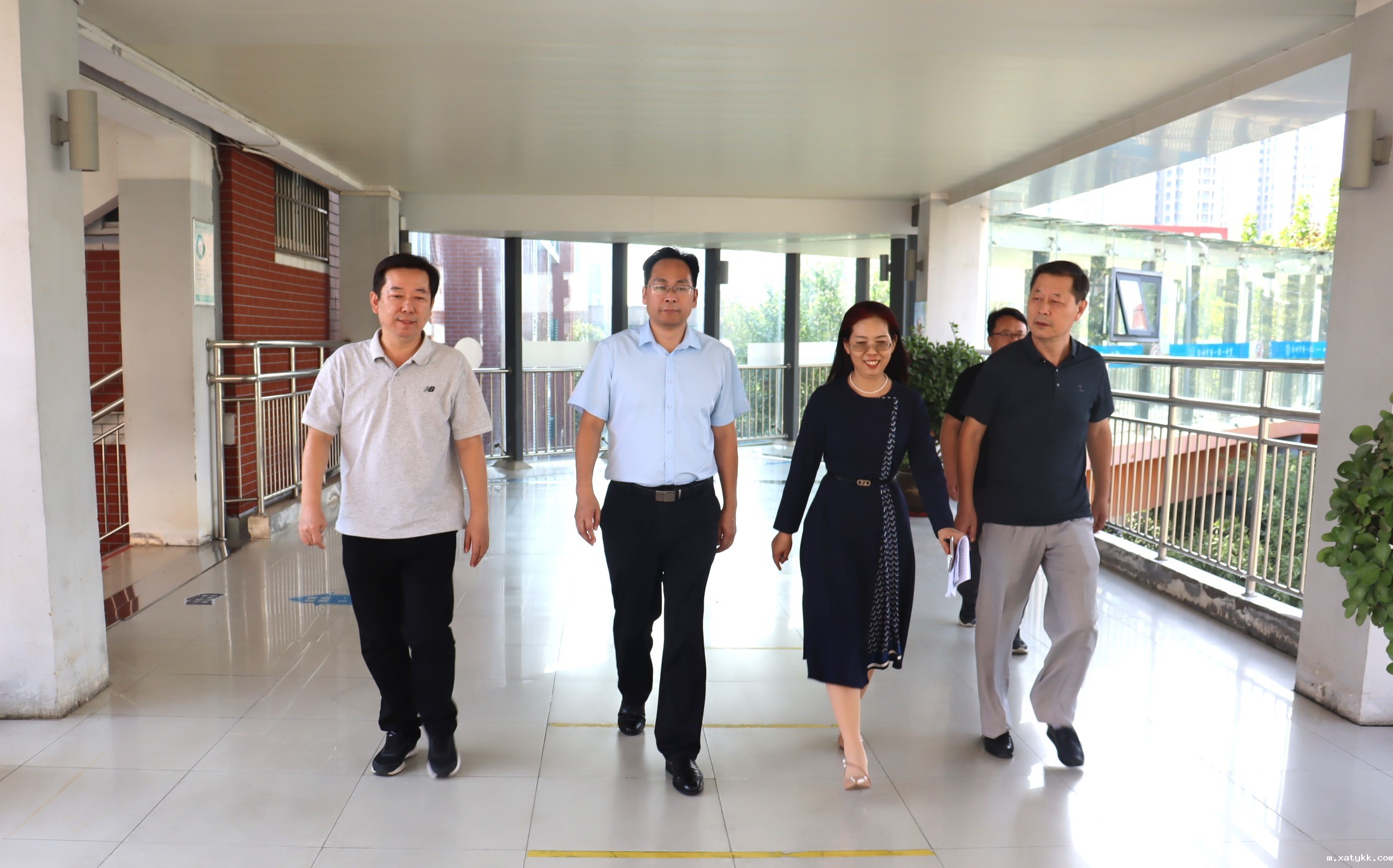 1726828226840754.jpg 3责任督学检查校园.JPG