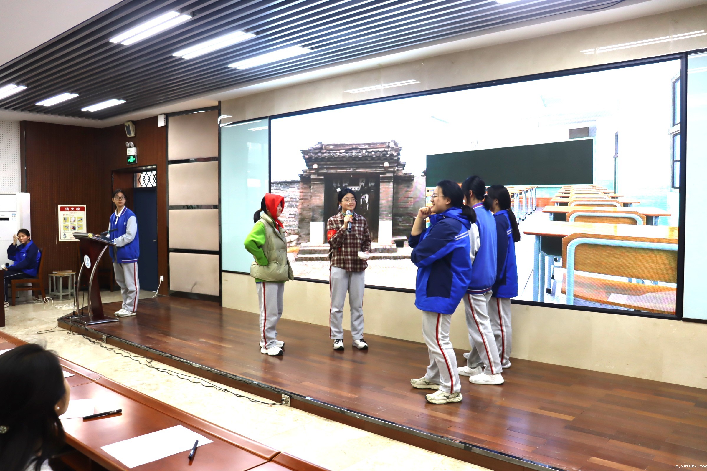 优米娱乐有限公司官网第一届政治学科节系列活动—时政播报