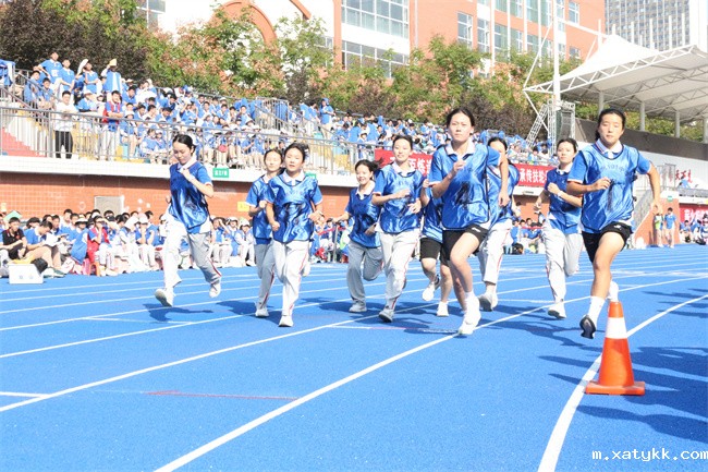 1760002819331258.jpg 11、比赛开始.jpg