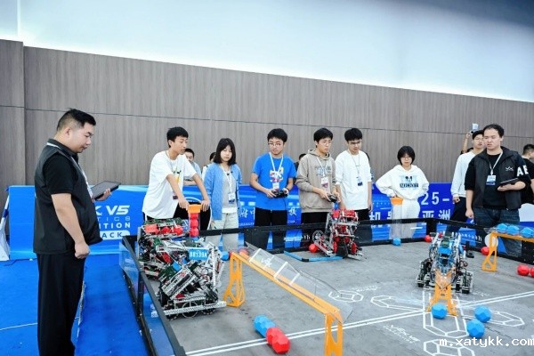 1760425672141617.jpg 2.jpg