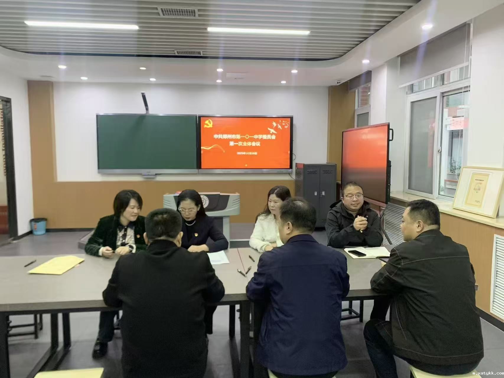 1760686521133191.jpg 8f389540f11e510f6b58257fd84d0239.jpg