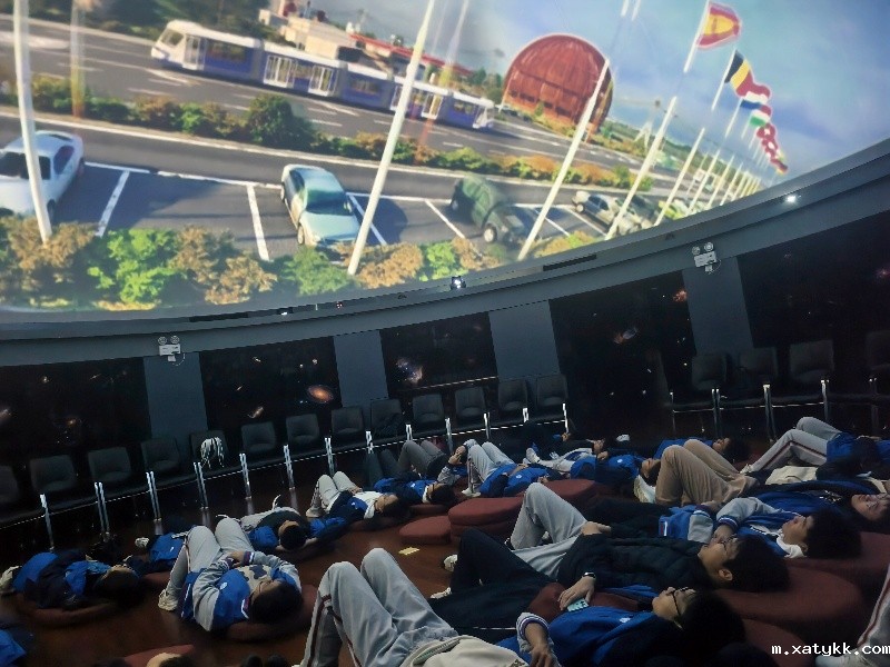 1761492252111624.jpg 03感受中国天文学的新发展_副本.jpg