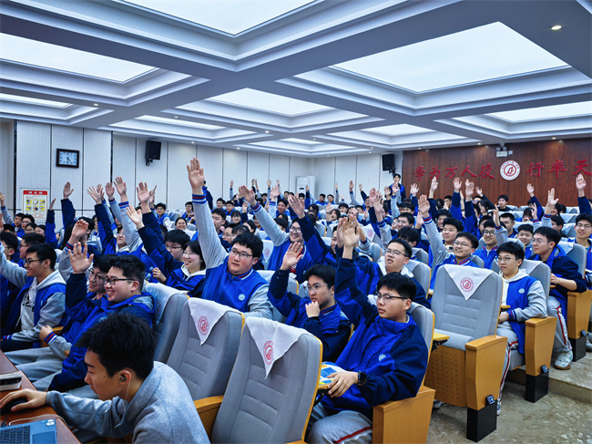 1774492274131406.jpg 12、现场气氛活跃.jpg